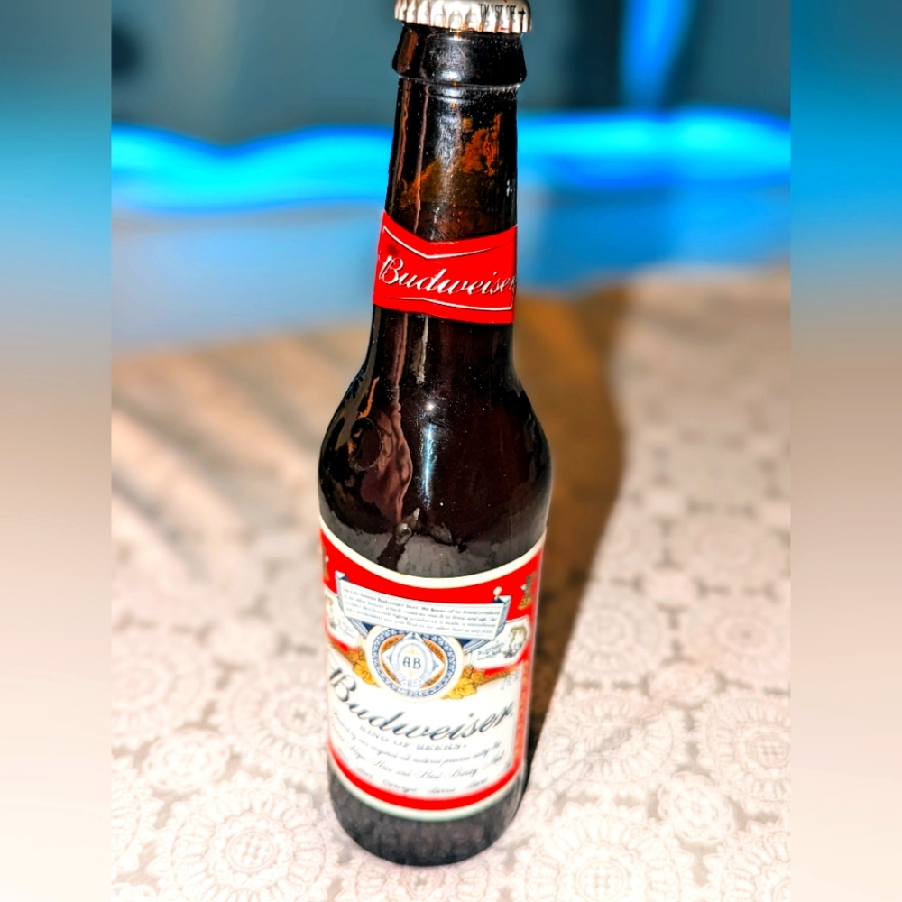 Manufacturing defected Budweiser Bottle